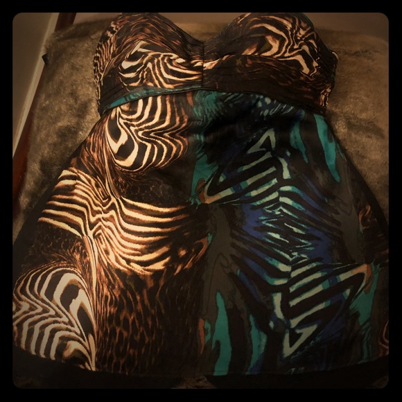 Bebe Iridescent Print Top - Picture 3 of 7